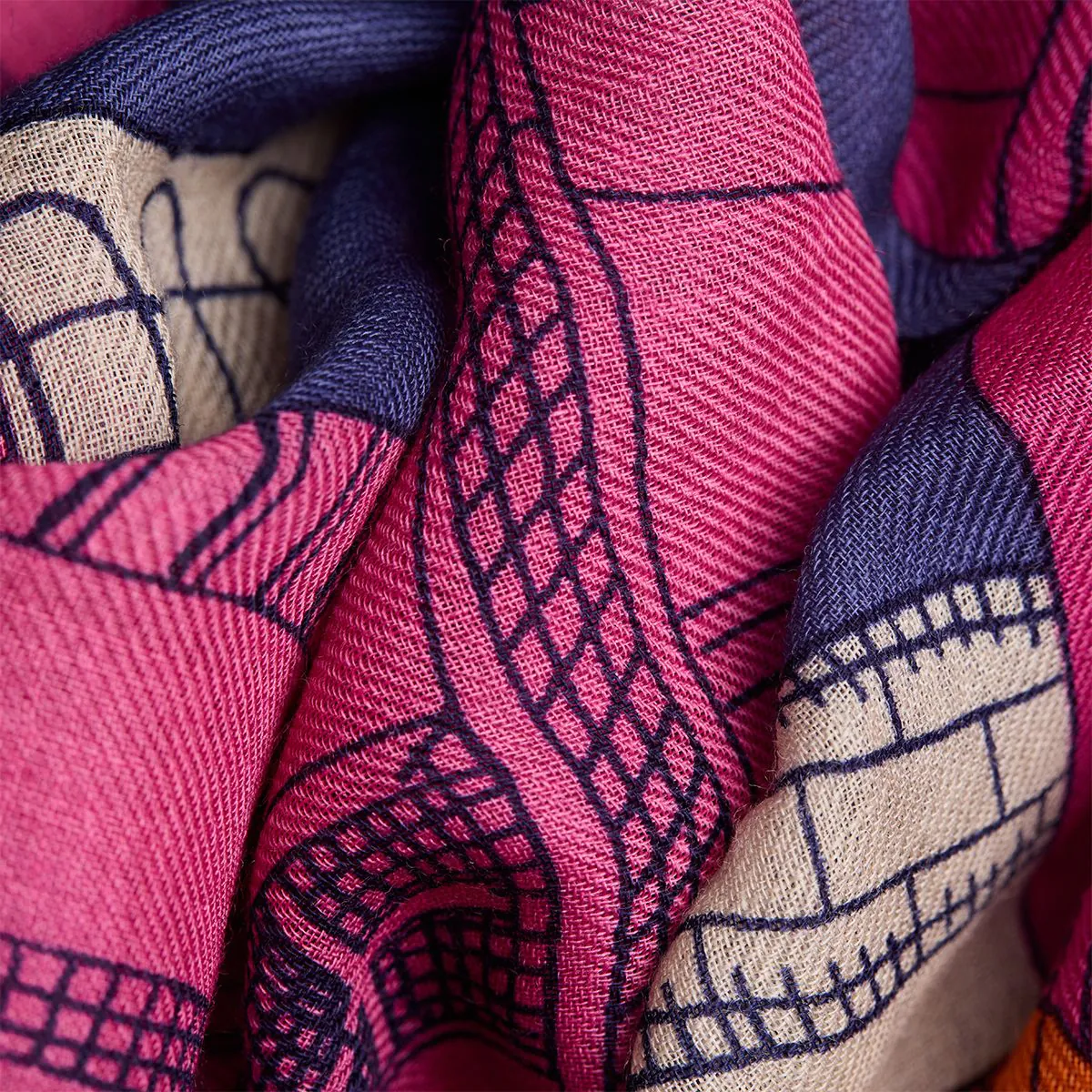 SCARF 100 WOOL PARIS FUCHSIA